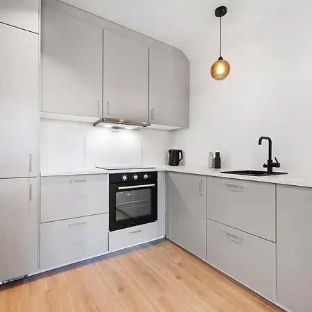 Newly Renovated In The Heart Of Center * 베르겐